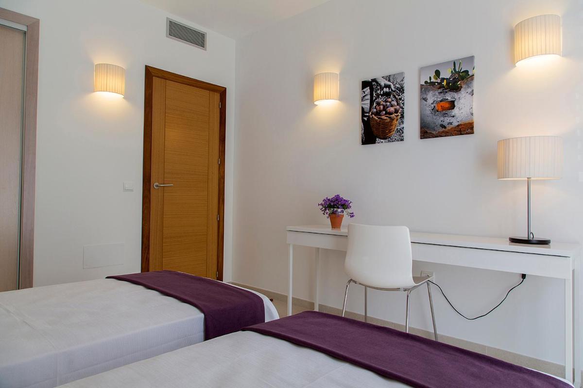 Apartamentos Proa - Emar Hotels Only Adults Es Pujols Exteriör bild