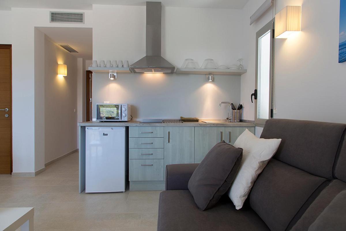 Apartamentos Proa - Emar Hotels Only Adults Es Pujols Exteriör bild