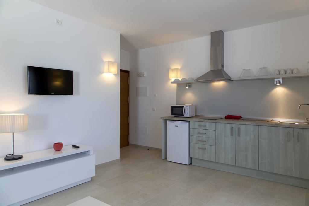 Apartamentos Proa - Emar Hotels Only Adults Es Pujols Exteriör bild