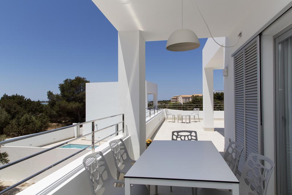 Apartamentos Proa - Emar Hotels Only Adults Es Pujols Rum bild