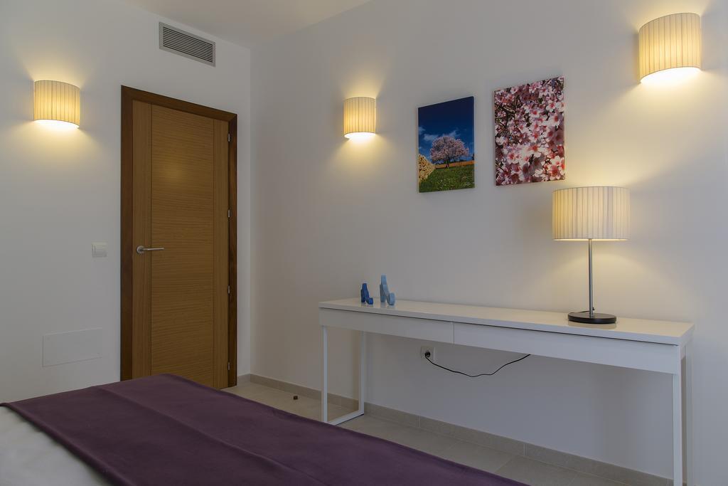 Apartamentos Proa - Emar Hotels Only Adults Es Pujols Exteriör bild