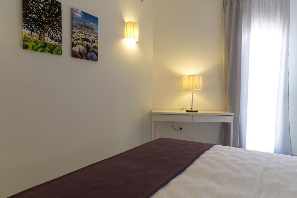 Apartamentos Proa - Emar Hotels Only Adults Es Pujols Exteriör bild